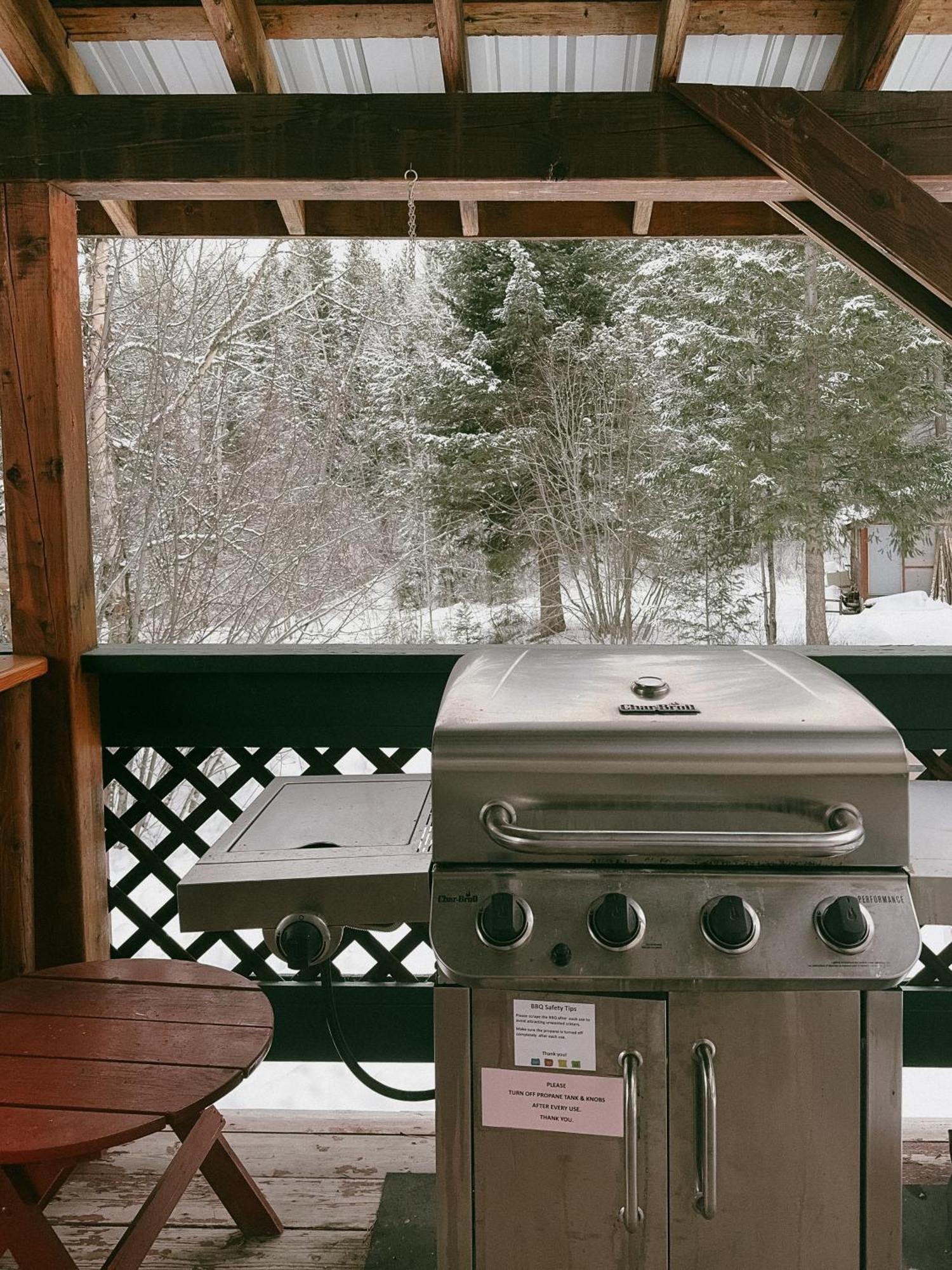 Alpine Meadows Lodge غولدن المظهر الخارجي الصورة