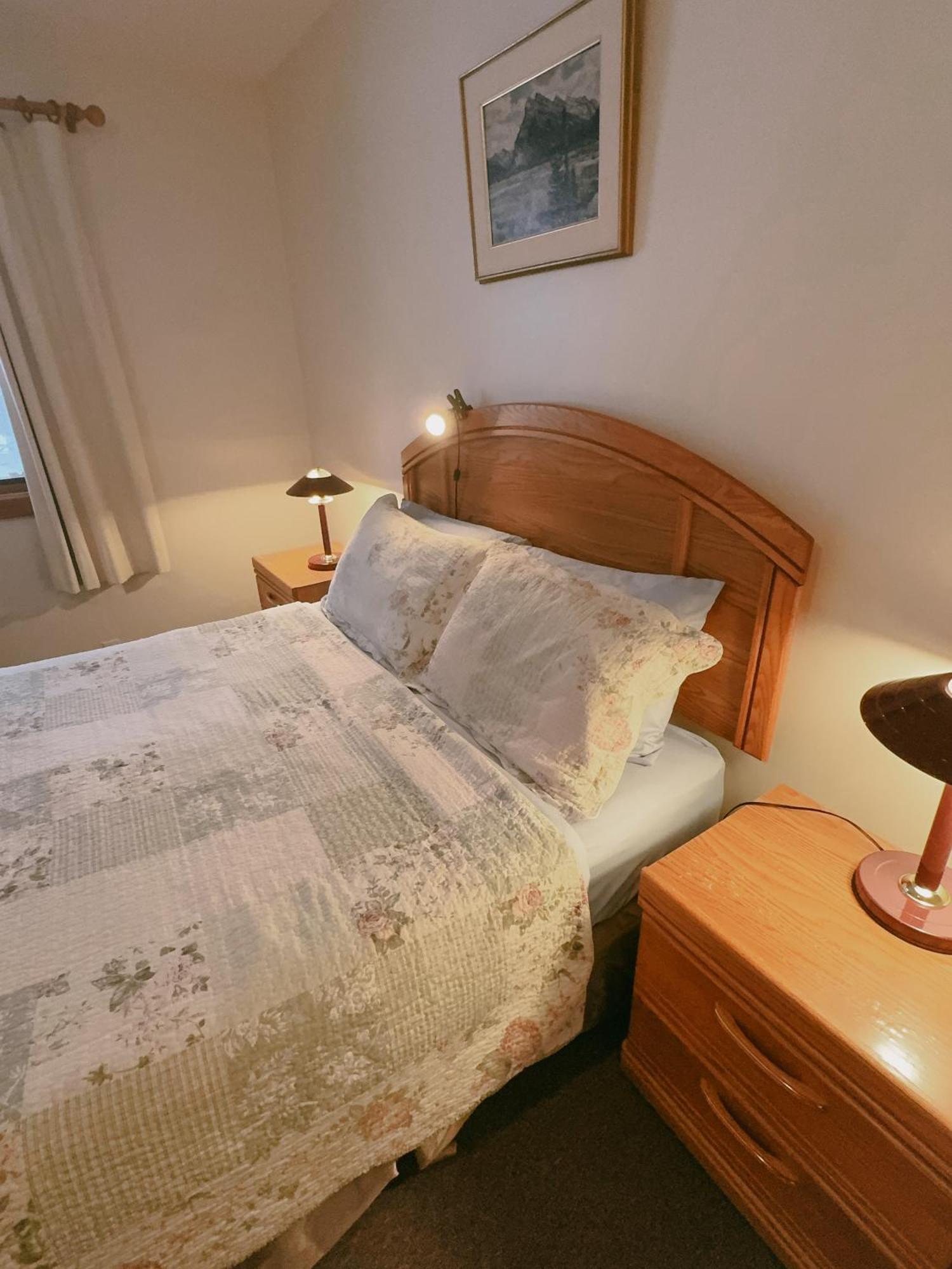 Alpine Meadows Lodge غولدن المظهر الخارجي الصورة