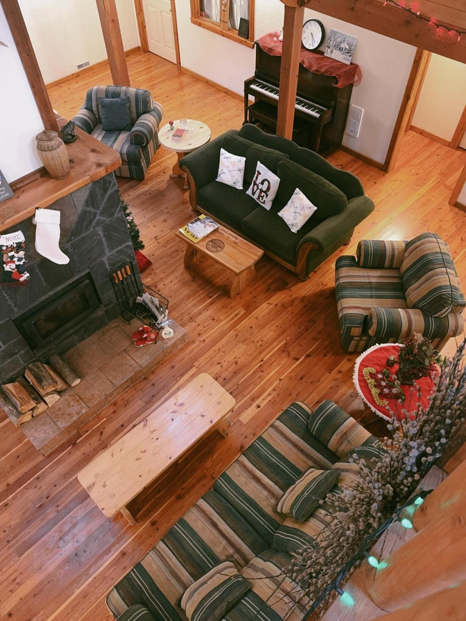Alpine Meadows Lodge غولدن المظهر الخارجي الصورة
