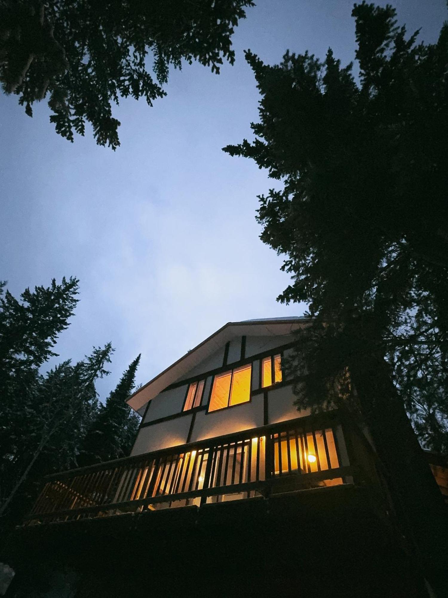 Alpine Meadows Lodge غولدن المظهر الخارجي الصورة